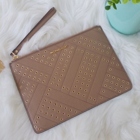 michael kors xl zip clutch